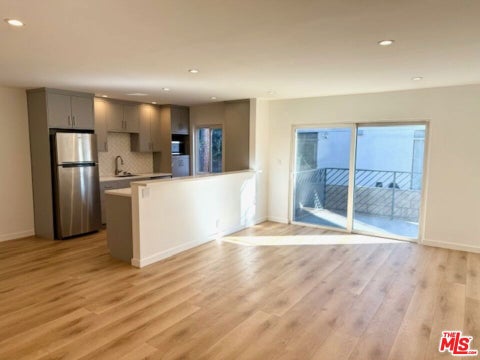 Photo of 8115 Romaine Street #5, West Hollywood, CA 90046 (MLS # 26979243)