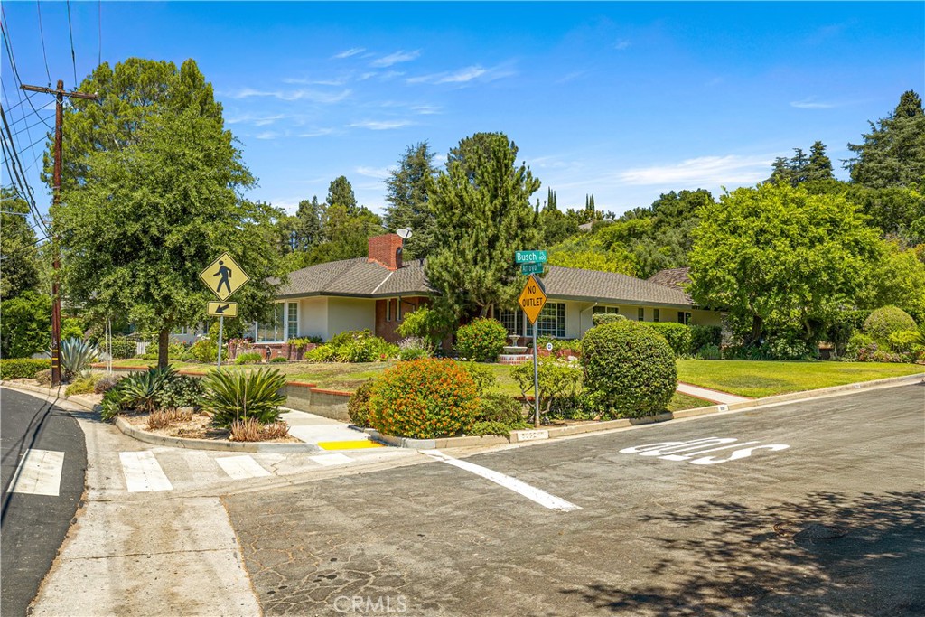 Nestled in Pasadena's highly desirable Historic Busch Gardens neighborhood in the 91105 zip code, this charming single-story home offers 3 bedrooms and 3 bathrooms on a generous corner lot. Located in a quiet cul-de-sac in a very well-maintained neighborhood. The property combines comfort and convenience with a thoughtful layout perfect for everyday living and entertaining. The spacious floor plan flows seamlessly, offering light-filled rooms and ample storage. Outdoors, enjoy the privacy and space that only a corner lot can provide. Very close proximity to DTLA, Glendale, Burbank, Rose Bowl and within walking distance to parks, shopping, fine dining and cultural attractions and some of California's best hiking trails just minutes away, this home presents an exceptional opportunity to live in and experience Pasadena living at its finest.
Property has been well maintained with a beautiful gourmet kitchen, custom cabinetry, granite countertops, Viking Appliances and beautiful hardwood floors throughout the entire house. The Master Bedroom suite comes with a Large Walk-In Cedar Lined Closet and Spa Like Bath. And not to be outdone, the exterior includes an expansive driveway, large-oversized 3 car garage with breezeway, security gate, alarm system. Washer and Dryer usage included in lease. Manicured lawns help showcase this Pasadena Gem.