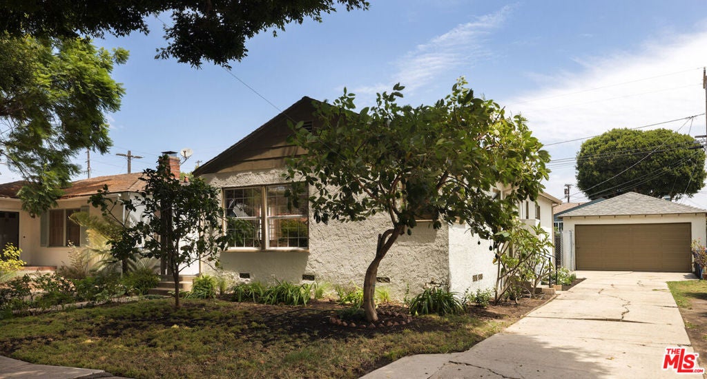 4330 Globe Avenue, Culver City CA 90230