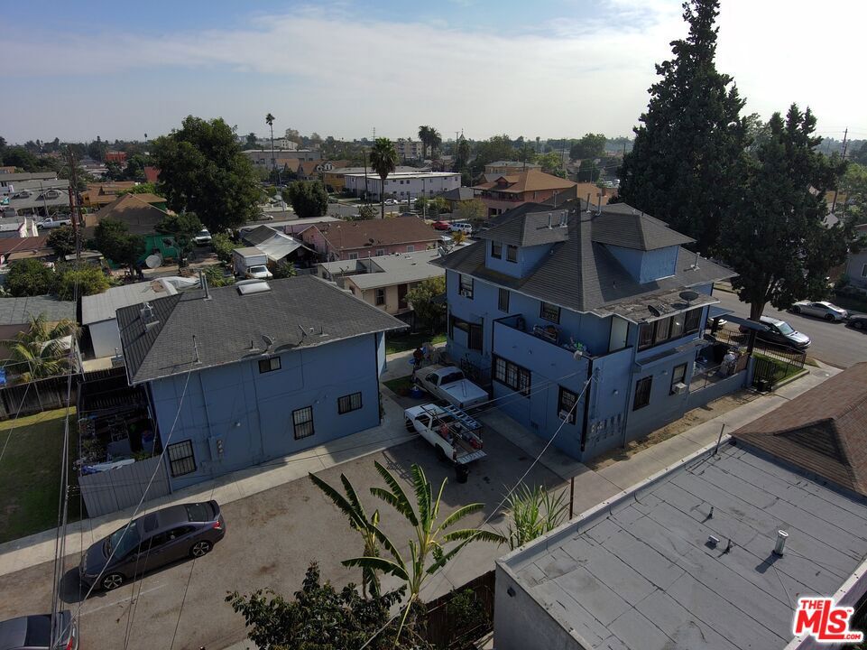 915 E 50th Street