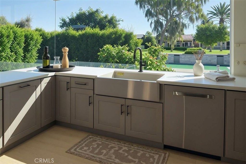 Mission Hills East/Deane Homes (32149) - Residential
