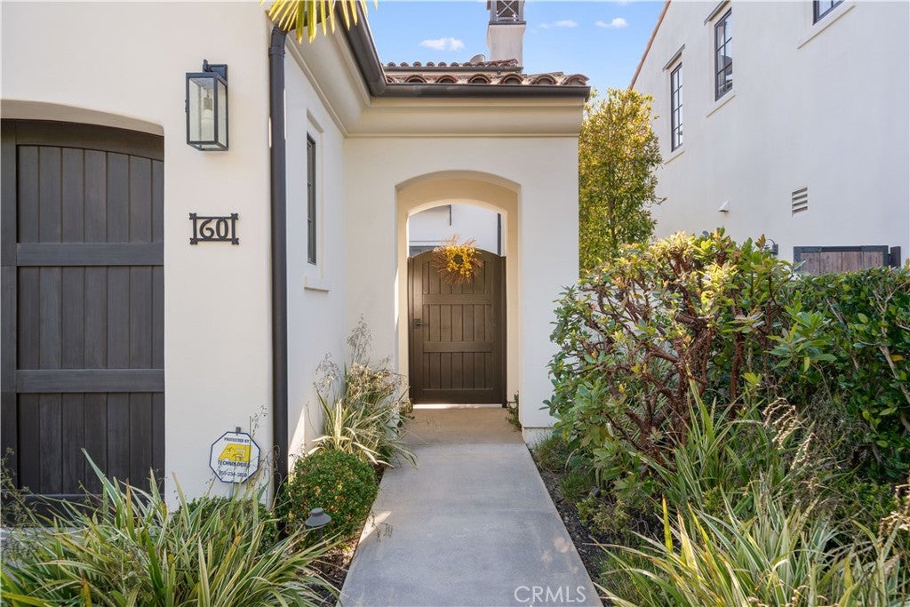 60 Sidney Bay