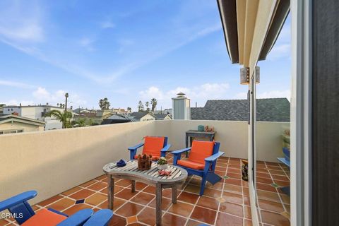 Tiny photo for 137 Fillmore Avenue, Oxnard, CA 93035 (MLS # V1-34959)