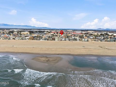 Tiny photo for 137 Fillmore Avenue, Oxnard, CA 93035 (MLS # V1-34959)