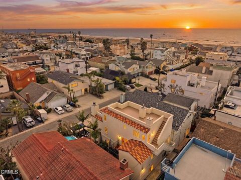 Tiny photo for 137 Fillmore Avenue, Oxnard, CA 93035 (MLS # V1-34959)