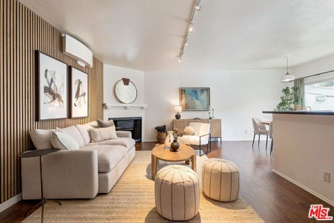 Photo of 1337 Berkeley Street #7, Santa Monica, CA 90404 (MLS # 26854645)