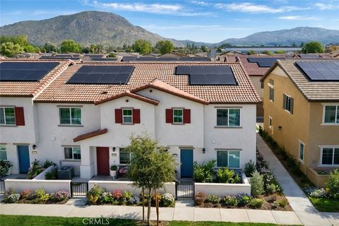 Photo of 19167 Sequoia Grove St St, Riverside, CA 92507 (MLS # SW26034879)