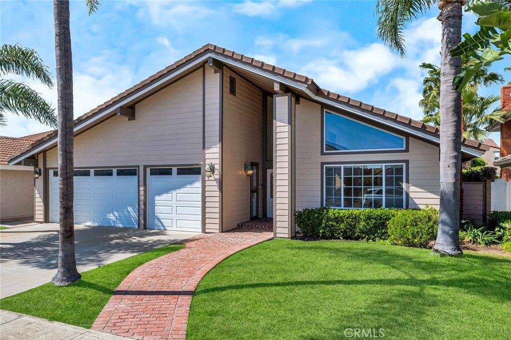 9809 Red River Circle