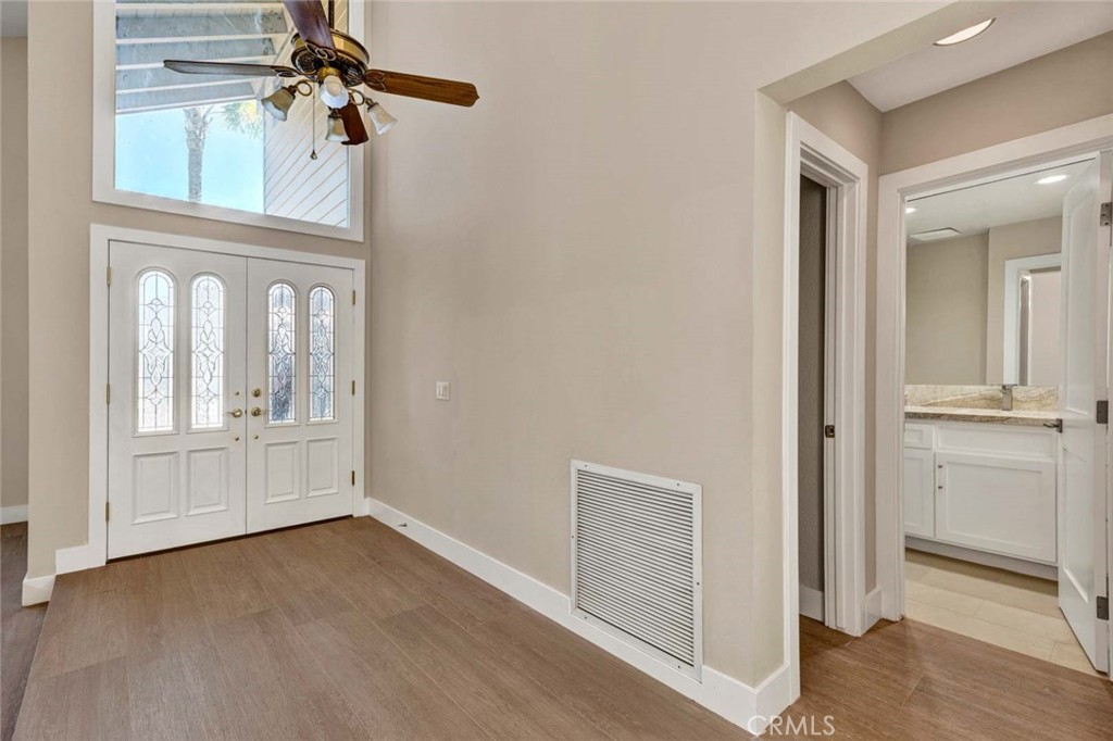 9809 Red River Circle