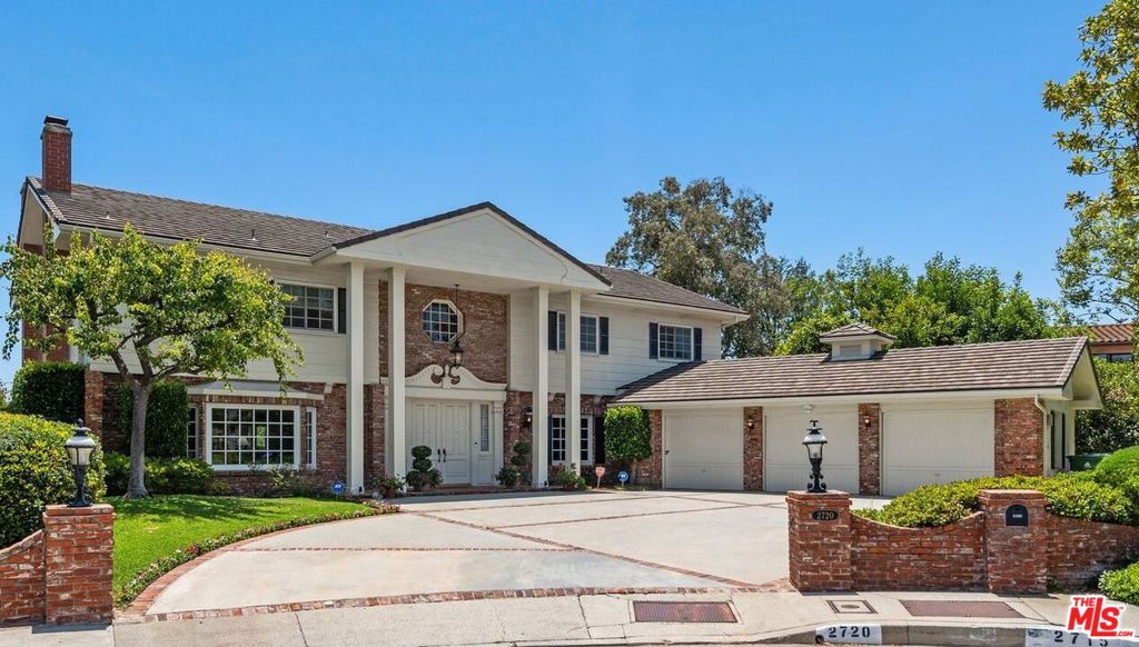 2720 Aqua Verde Circle