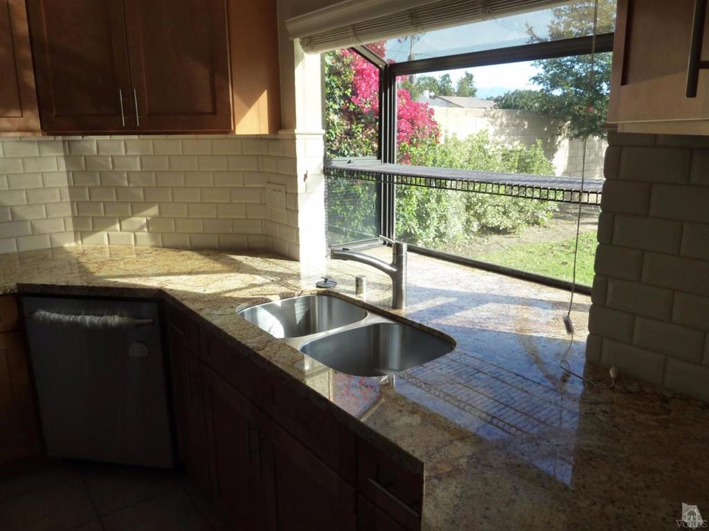 Woodside Green Patio Hms - 3087 - Residential Lease