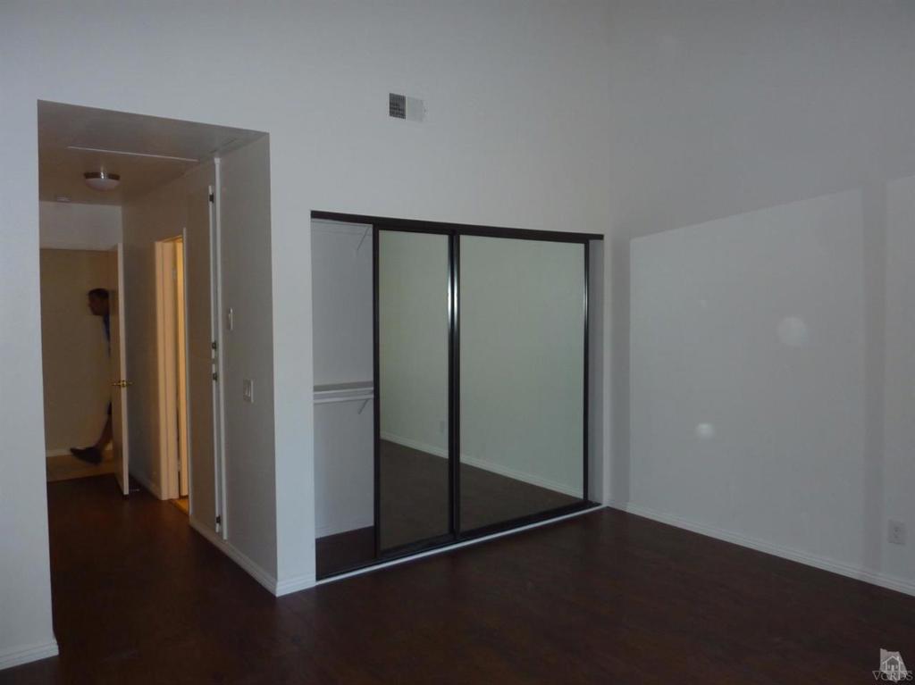 Woodside Green Patio Hms - 3087 - Residential Lease