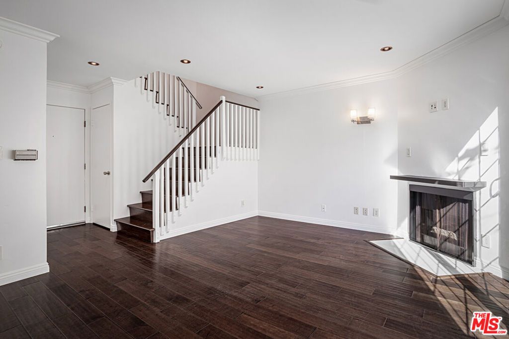 Photo of 15002 Magnolia Boulevard #4, Sherman Oaks, CA 91403 (MLS # 26637649)