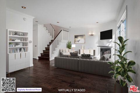 Photo of 15002 Magnolia Boulevard #4, Sherman Oaks, CA 91403 (MLS # 26637649)