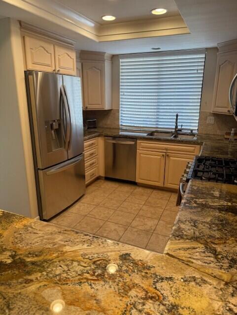 Sunrise C.C. - Residential Lease
