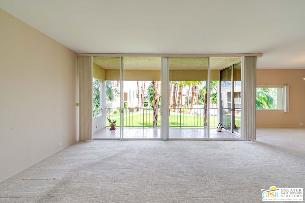 459 Desert Lakes Drive