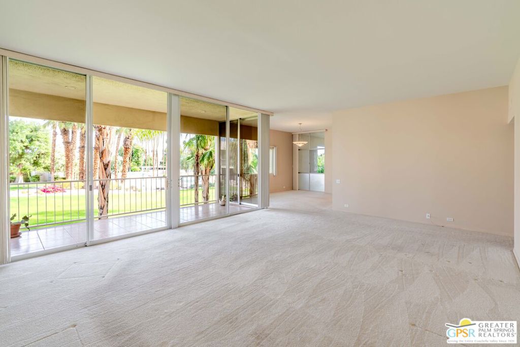 459 Desert Lakes Drive