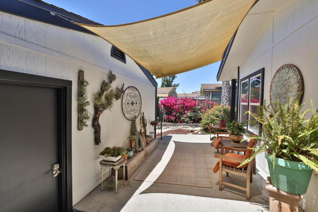4271 N First Street 20