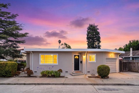 Photo of 210 Park Avenue, Santa Cruz, CA 95062 (MLS # ML82054549)