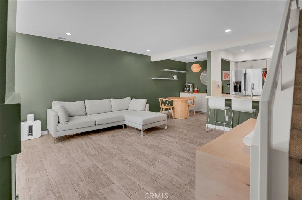 25712 Le Parc 65