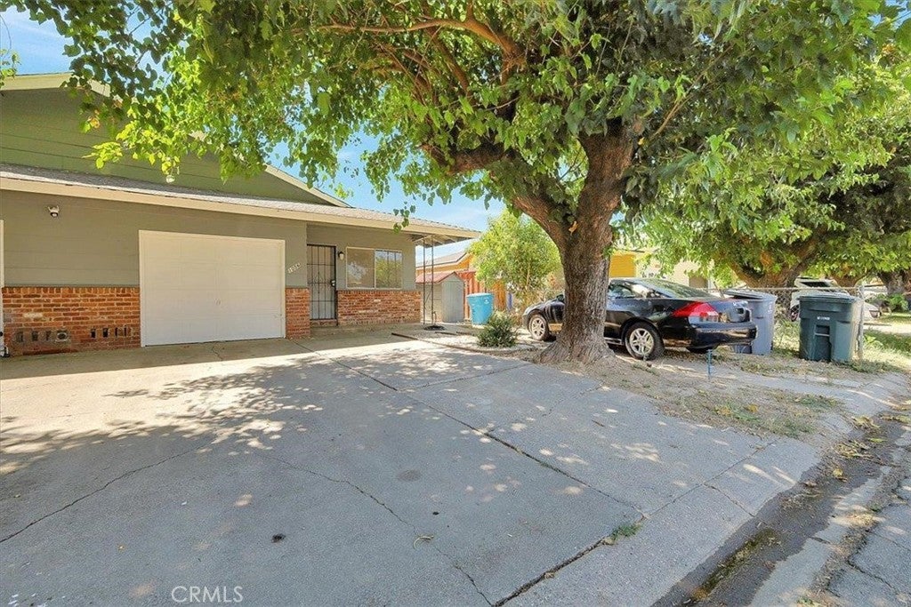 1056 1058 Hedge Avenue