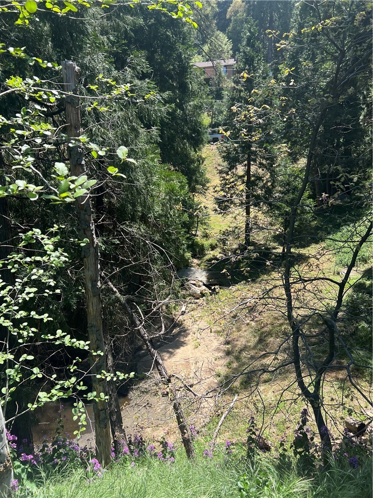 Crestline (CRES) - Land