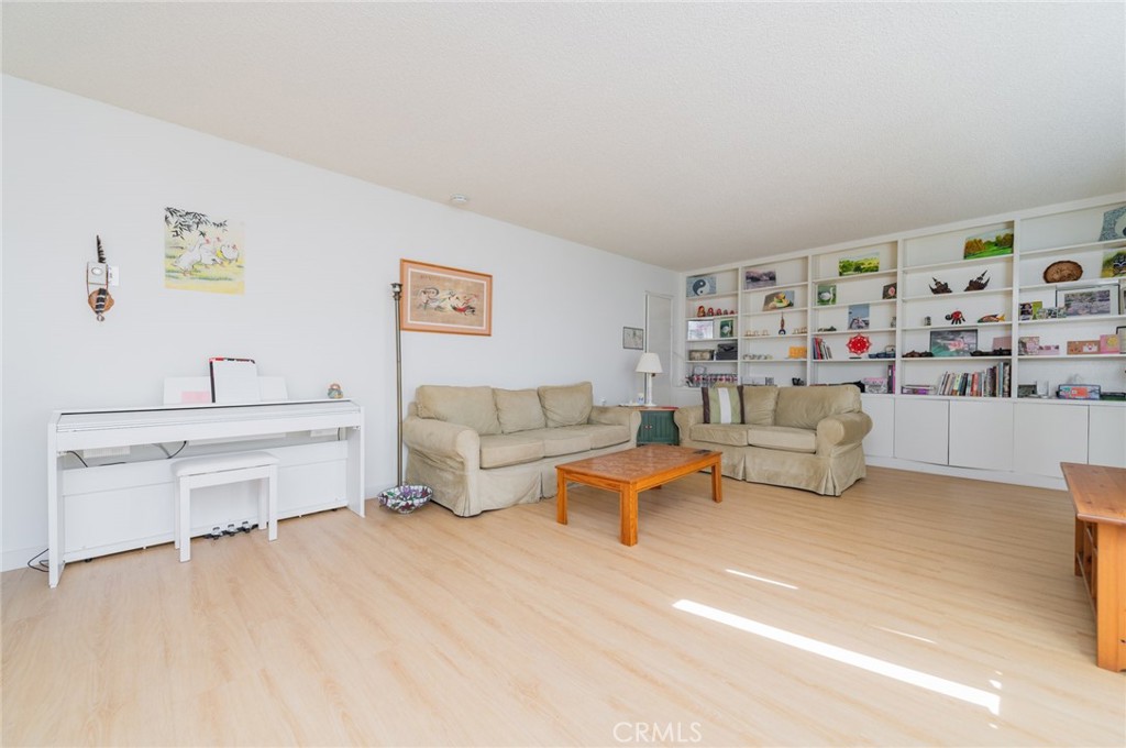 3244 San Amadeo 2C