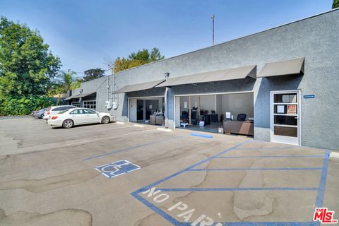 2075 N Fair Oaks Avenue Pasadena CA 91103