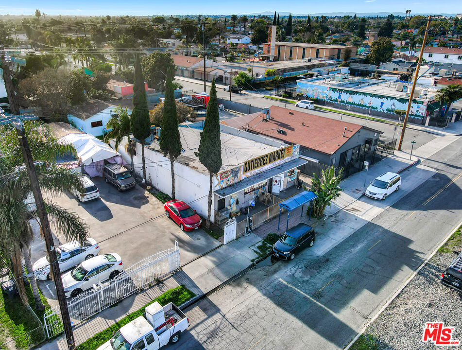 1701 N Willowbrook Avenue