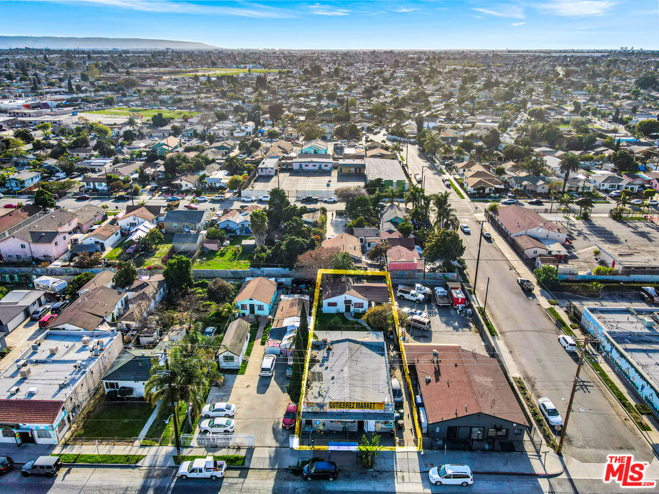 1701 N Willowbrook Avenue