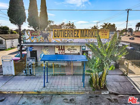 Photo of 1701 N Willowbrook Avenue, Compton, CA 90222 (MLS # 26668057)