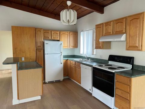 Photo of 242 S Helix Ave, Solana Beach, CA 92075 (MLS # 260012713SD)