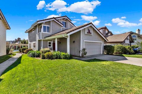 Photo of 10353 Oak Ranch Lane, Escondido, CA 92026 (MLS # NDP2602129)