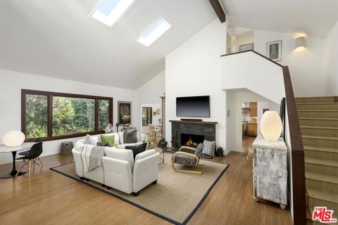 1825 Stanwood Drive Santa Barbara CA 93103