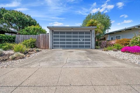 Photo of 1611 Roberta Drive, San Mateo, CA 94403 (MLS # ML82024894)