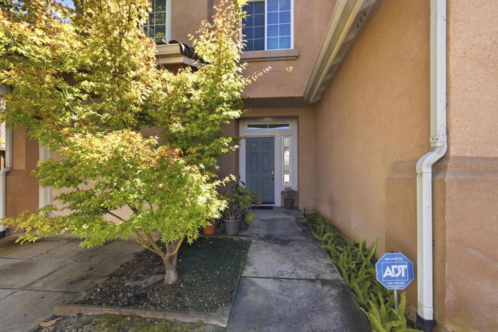 2348 Seacrest Court