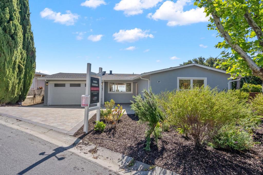 141 Hillcrest Road