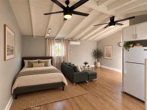 Photo of 19458 Lanark Street, Reseda, CA 91335 (MLS # SR26223651)