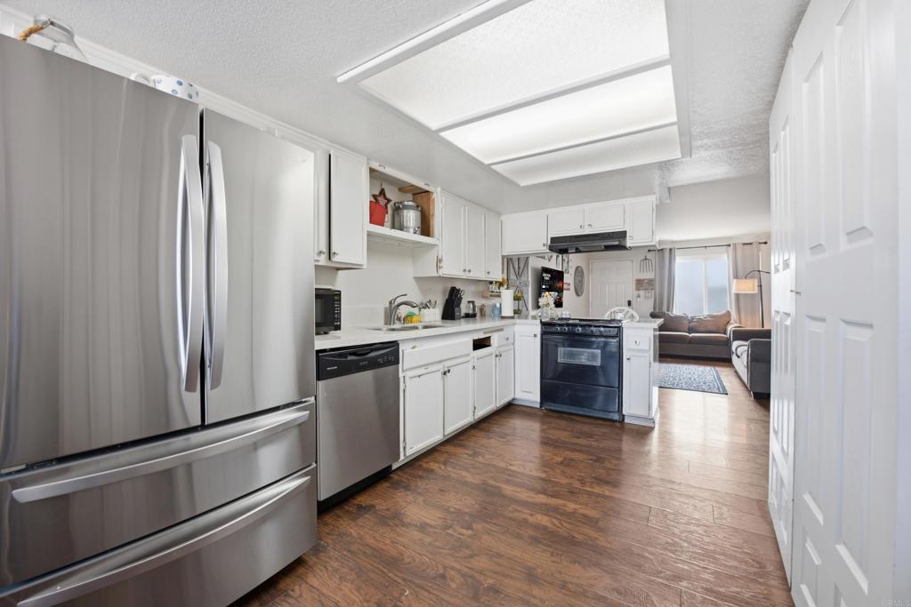 569 E Street 37