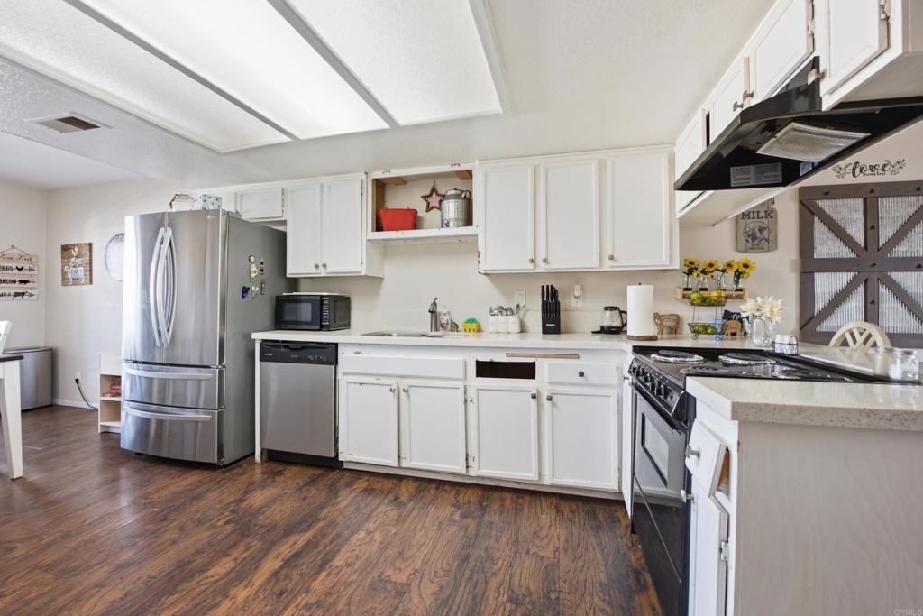 569 E Street 37