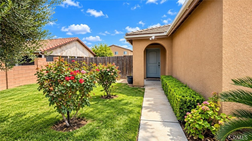 1209 El Camino Real