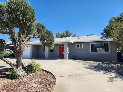 Photo of 42660 Iowa Street, Palm Desert, CA 92211 (MLS # PW25092678)