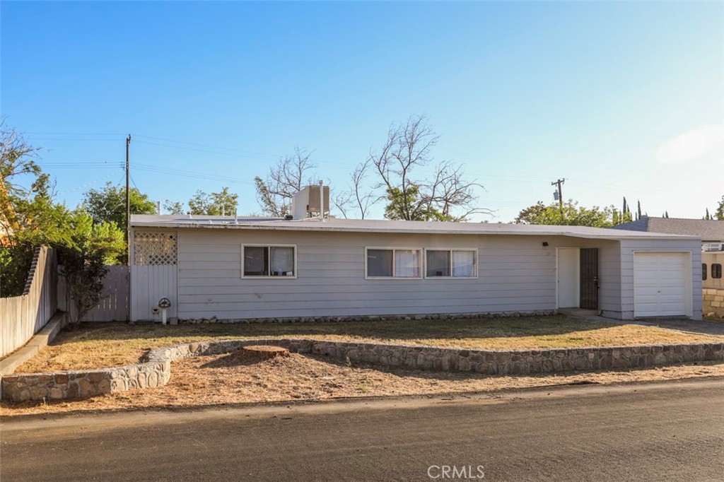 4819 Morales