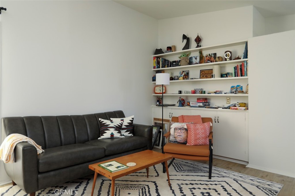 4819 Morales