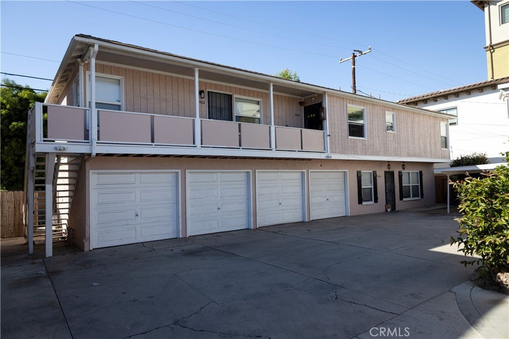 1408 N Sycamore
