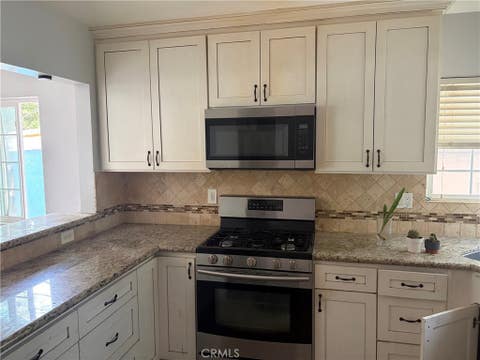 Tiny photo for 5767 Saint Clair AVE, Valley Village, CA 91607 (MLS # SR26155738)