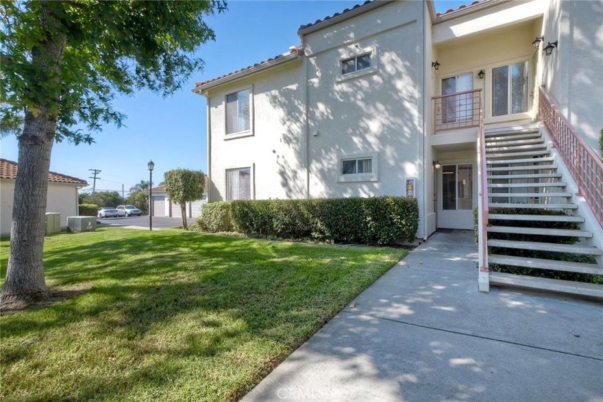 Beautiful Condominium Complex, near the beach with great amenities! 1st FLOOR ENTRANCE! 

942 SF, 2 bedrooms, 2 bathrooms, with TONS of upside potential! 

Detached Garage, Private Unit #191! Also, additional parking spot, Carport assigned to this property # 94 

INVESTOR OPPORTUNITY! 

Community Size: 300 units, built in 1991

Amenities: Pool, spa, fitness center, tennis court, detached garage parking, in-unit laundry

Nearby: Beaches, Camp Pendleton, Buena Vista Lagoon, Center City Golf Course