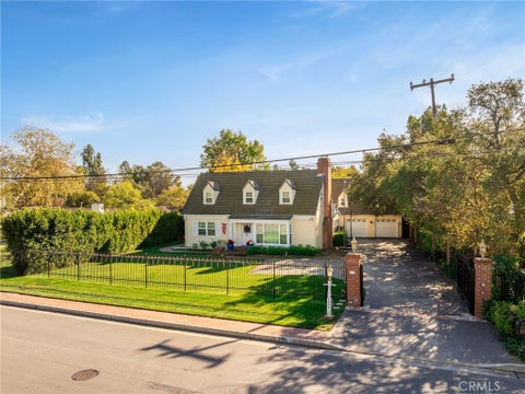 Photo of 2964 Lombardy Rd, Pasadena, CA 91107 (MLS # AR26156280)