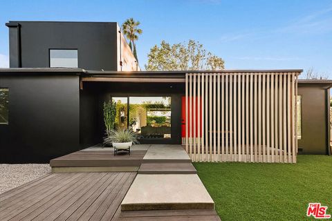 Photo of 2643 Stoner Avenue, Los Angeles, CA 90064 (MLS # 26674027)