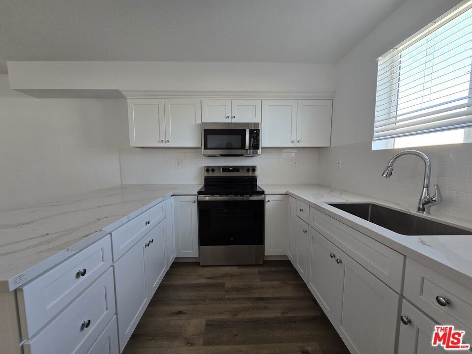 449 W 74th Street
